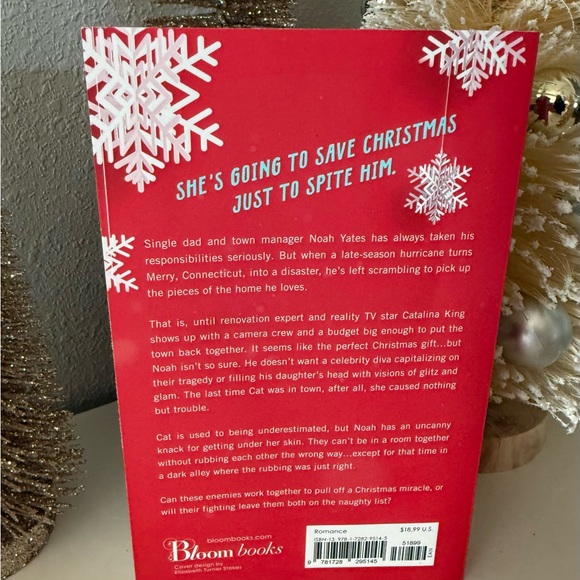 The Christmas Fix Book by Lucy Score - Picture 2 of 4